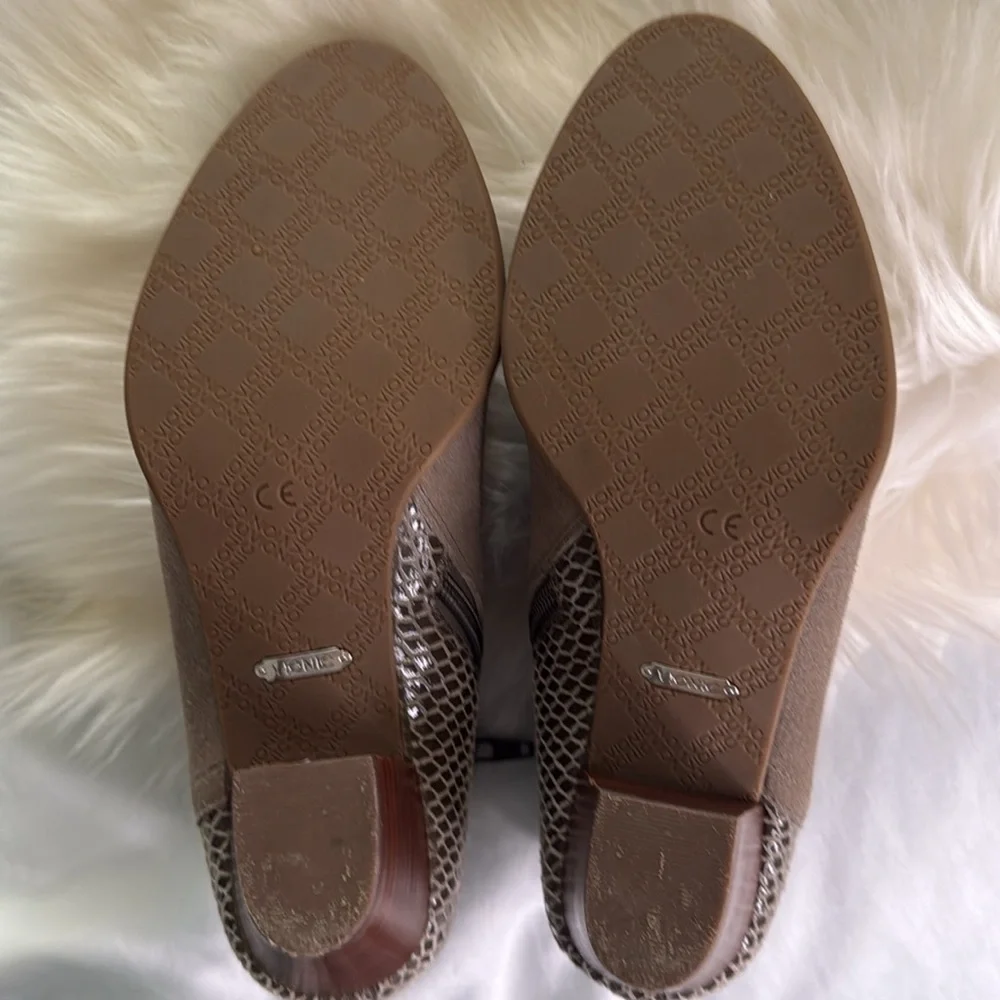 Like New Vionic Leather Ankle Bootie with Suede Like Look & Snakeskin Back